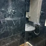 I&s 1 Apartment *
