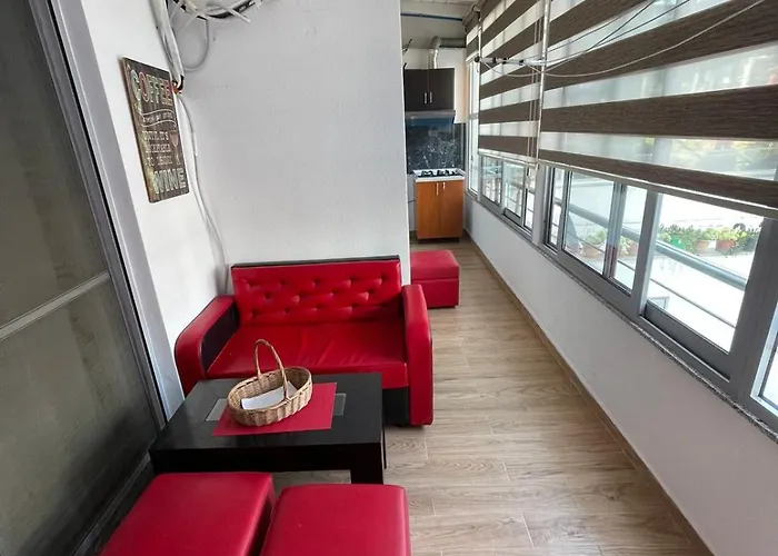 I&s 1 * Golem (Tirana)