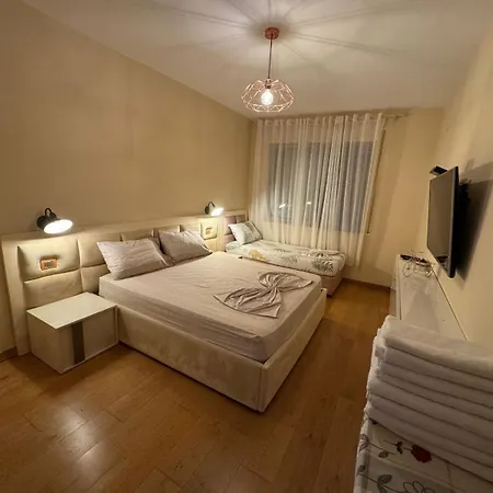 דירה I&s 1 *