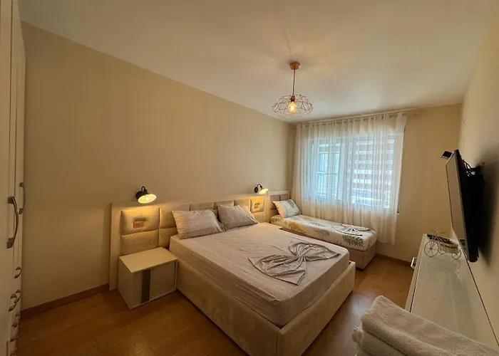 I&s 1 * Golem (Tirana)